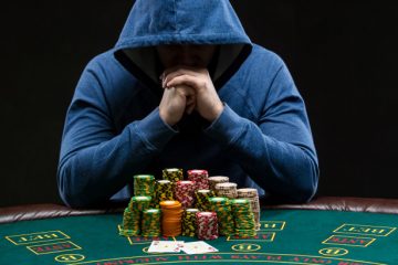 Poker Online dan keuntungan